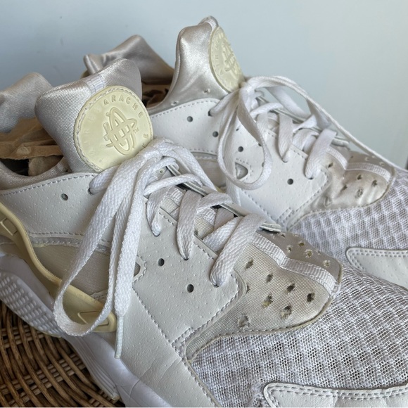 Nike Air Huarache Men Shoes size 12 white/cream - Picture 15 of 16